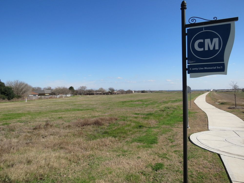 Great Multifamily Site on FM 725 Near IH 35 : 1609 McQueeney Road, New Braunfels, TX 78130